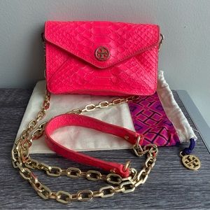 TORY BURCH Hot/Neon Pink Snakeskin Crossbody Bag with Gold Chain and Dust bag